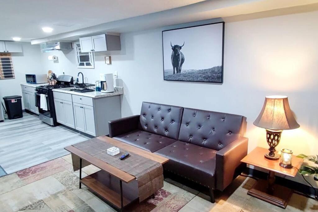 Spacious Suite Close To Downtown Indy/ King Bed Indianapolis Zewnętrze zdjęcie