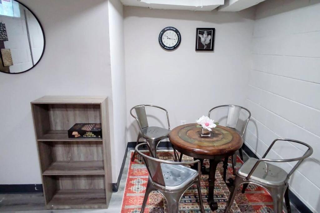 Spacious Suite Close To Downtown Indy/ King Bed Indianapolis Zewnętrze zdjęcie